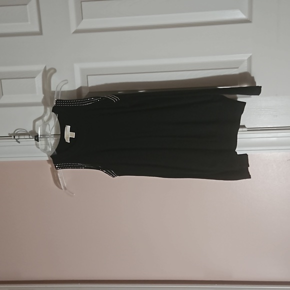 Black MK Top - Picture 1 of 3